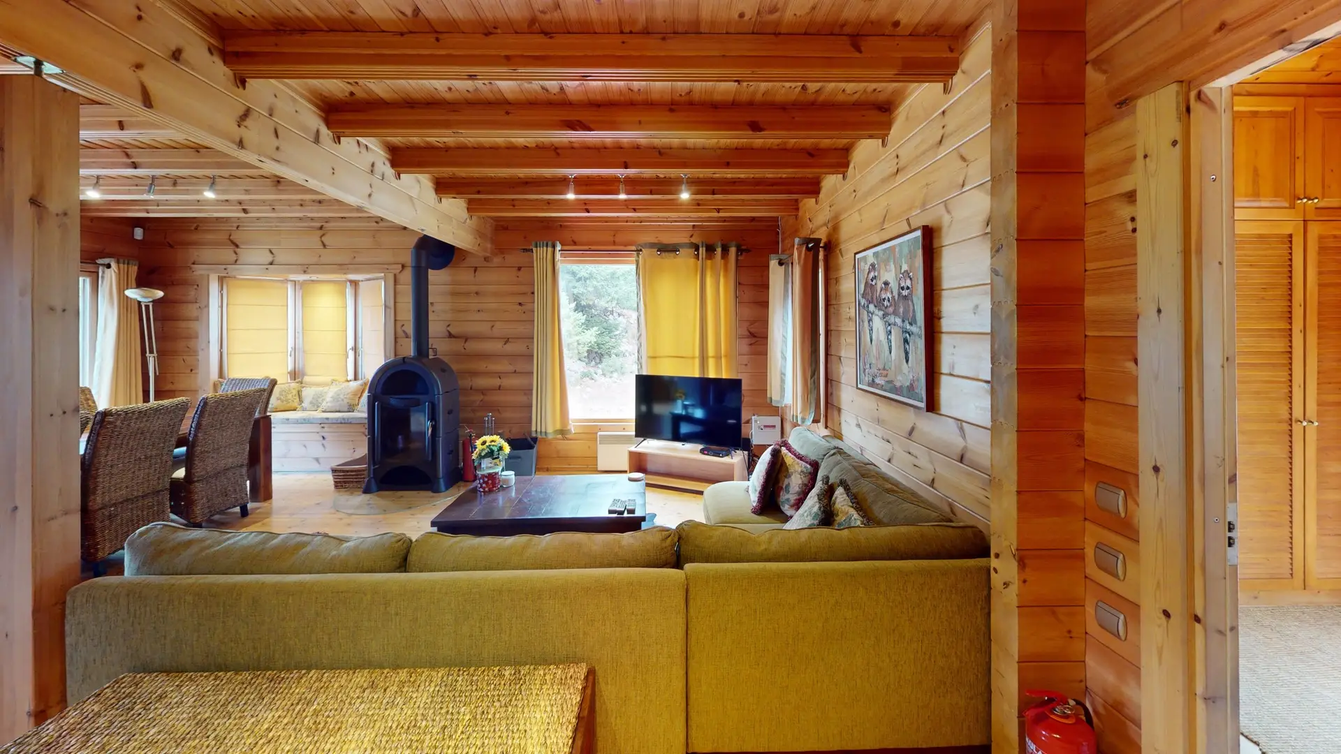 Εικονική περιήγηση σε chalet στην Αράχωβα - Homospaces